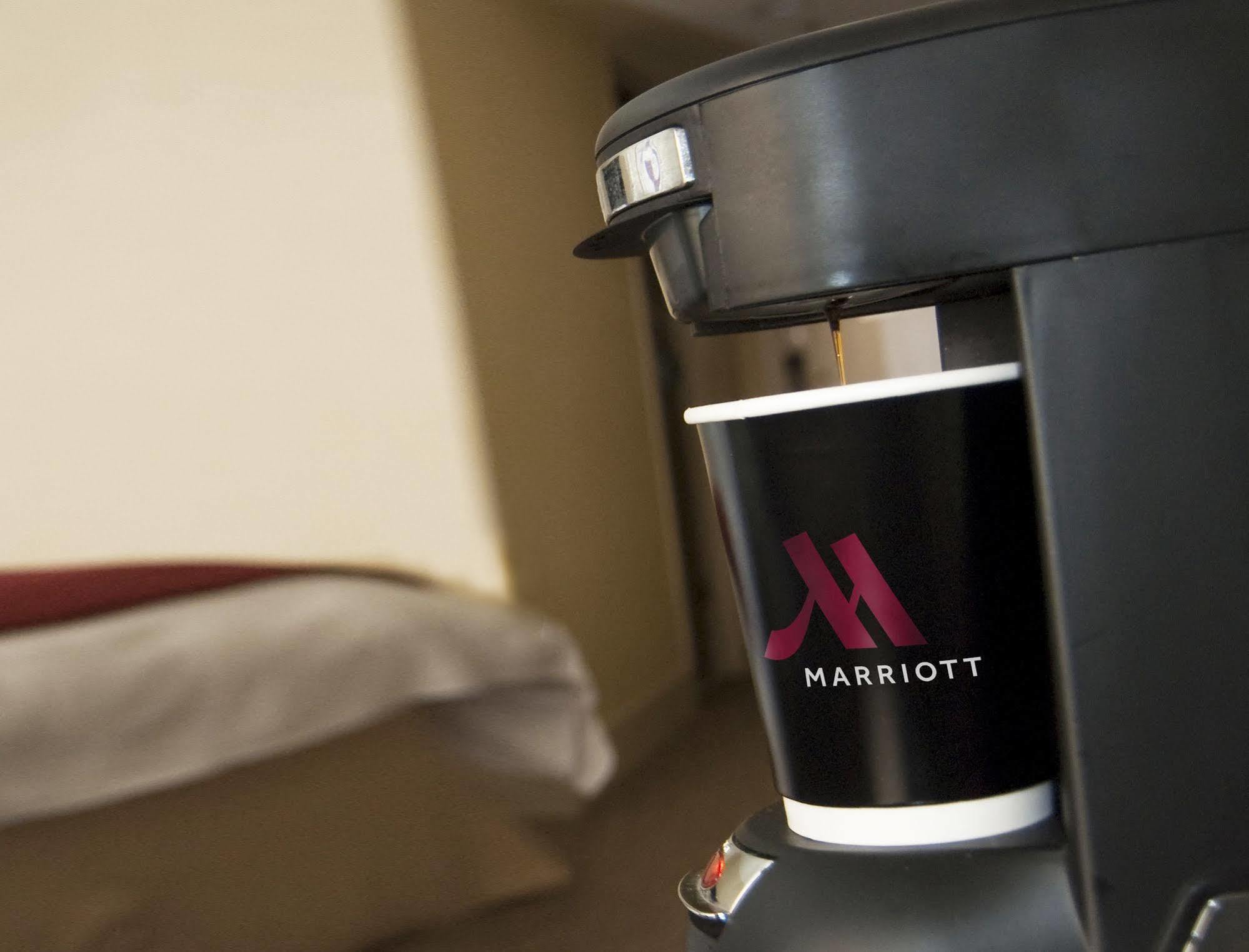 Trumbull Marriott Shelton Экстерьер фото